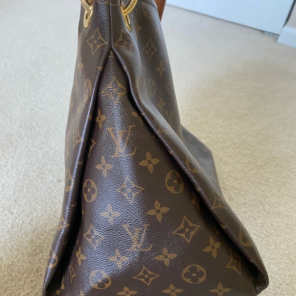 🍎accepting offers🍎ARTSY  Mm size - Picture 5 of 16